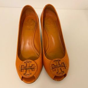 Tory Burch Wedges size 8